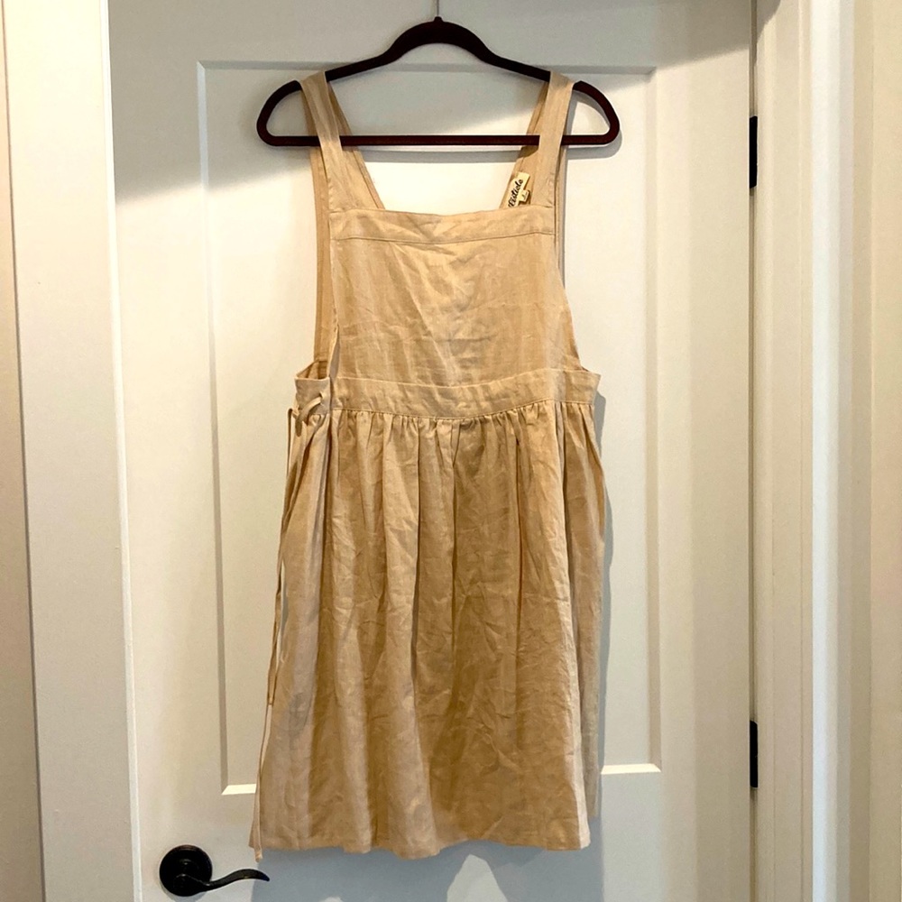 Women's dress